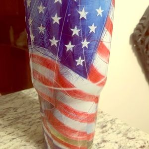 Double Wall Stainless Steel 30 oz Tumbler